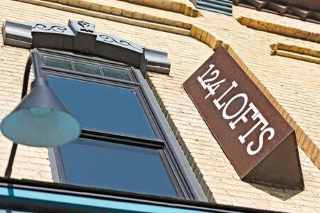 Hip Urban Loft - Small Town Charm -124 Lofts #3 West Dundee Esterno foto